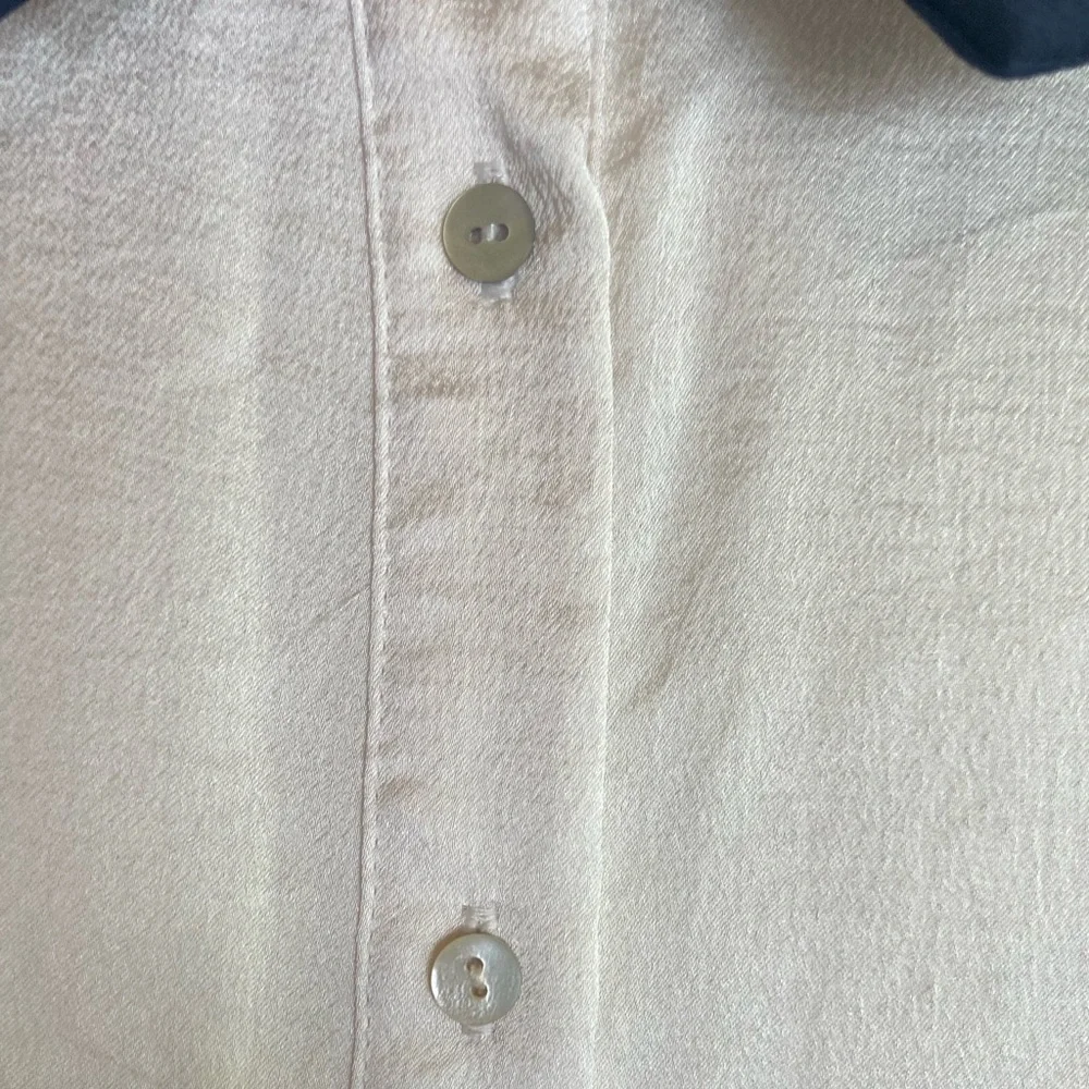 Zara Basic Women's Satin Top L Cream Nerd Preppy Mother Pearl Button Long Sleeve